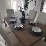 Manuela * Liznjan