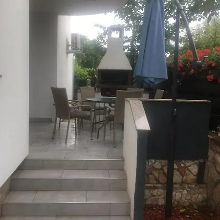 Manuela Villa Ližnjan