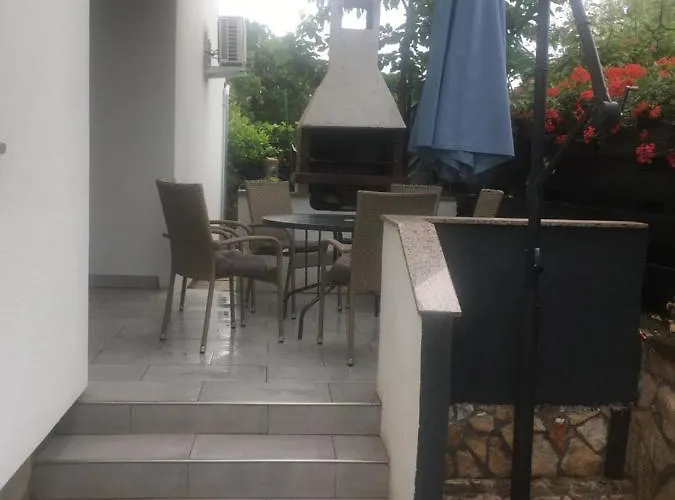 Manuela Villa Ližnjan